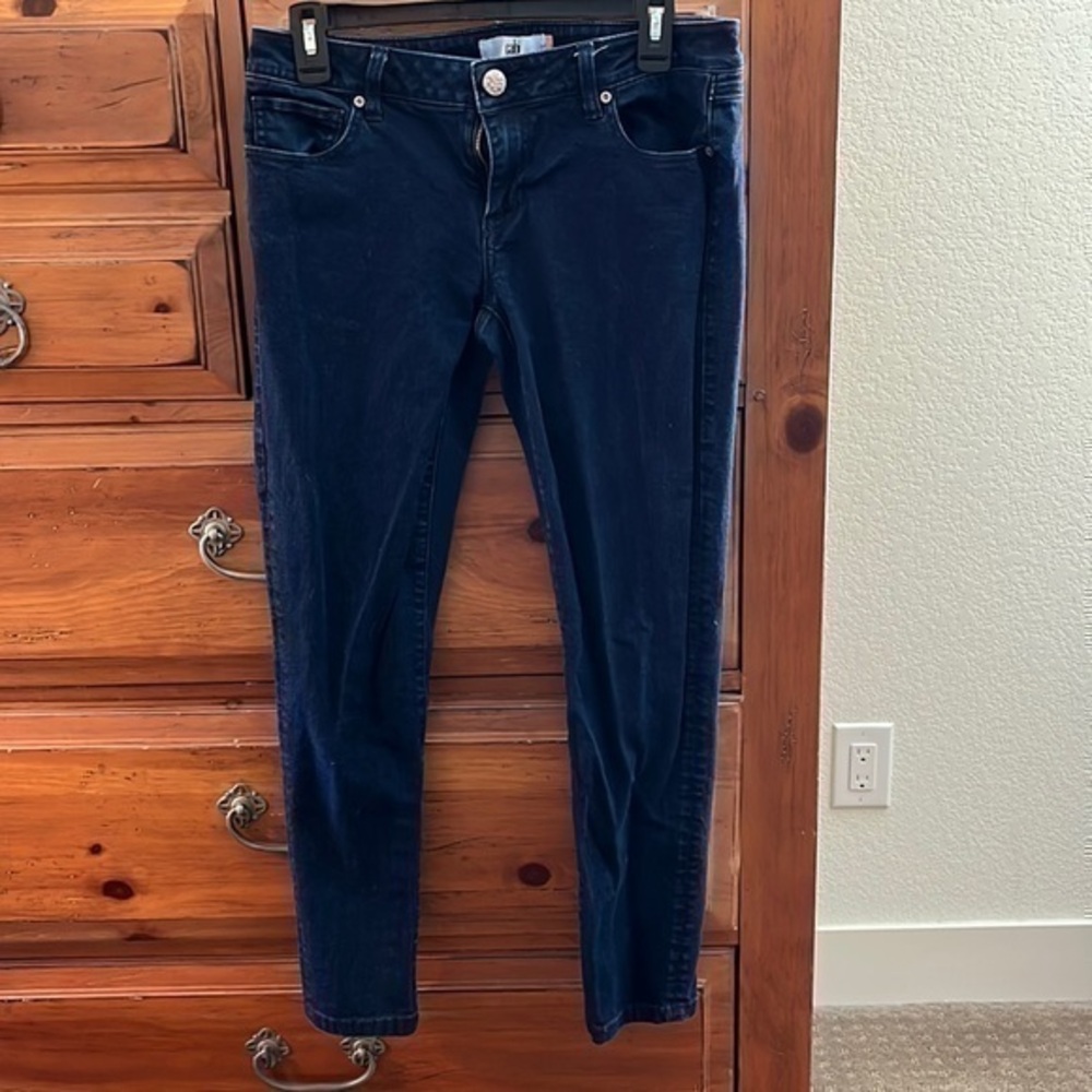Cabi Women’s blue, skinny jeans, size 6.
